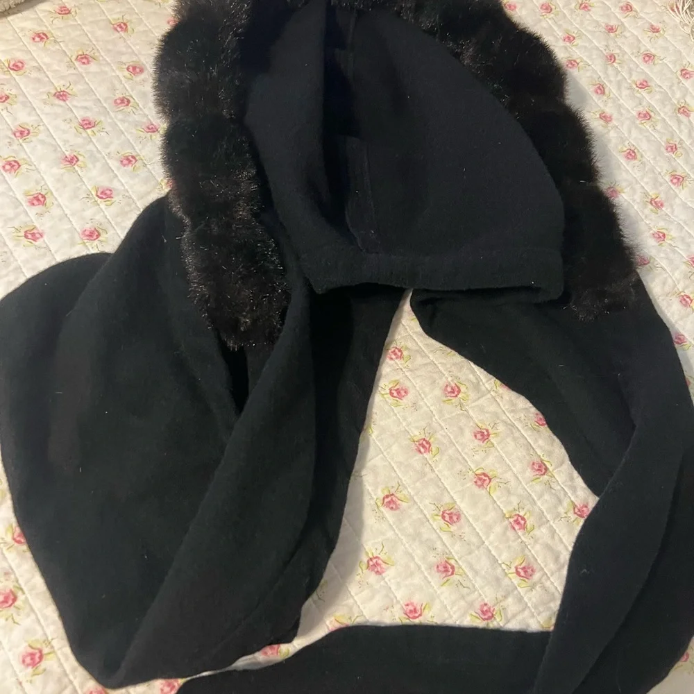 Black Faux Fur-Trimmed Hooded Wrap - Picture 8 of 11